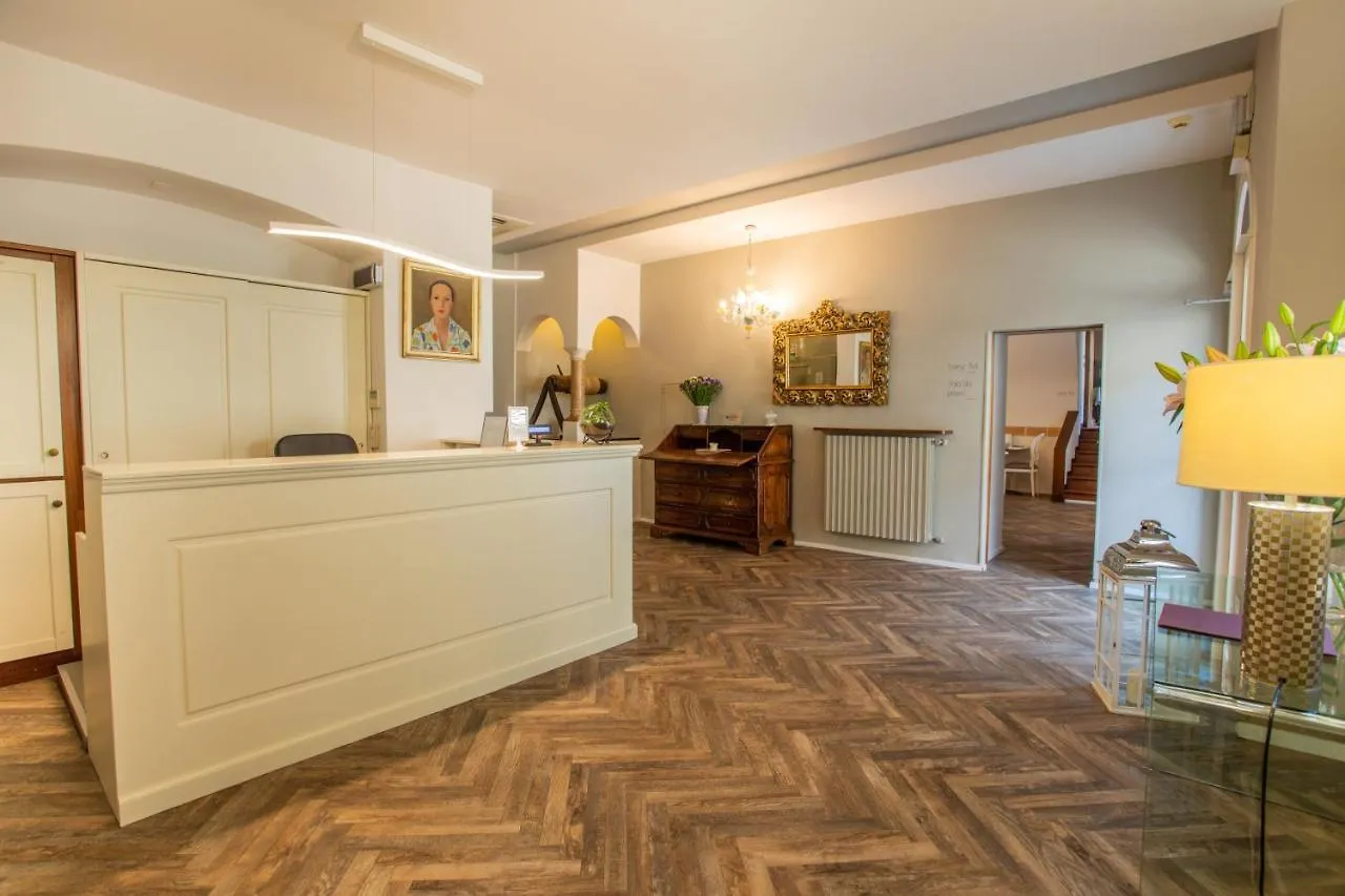 Hotel Degli Oleandri Sirmione