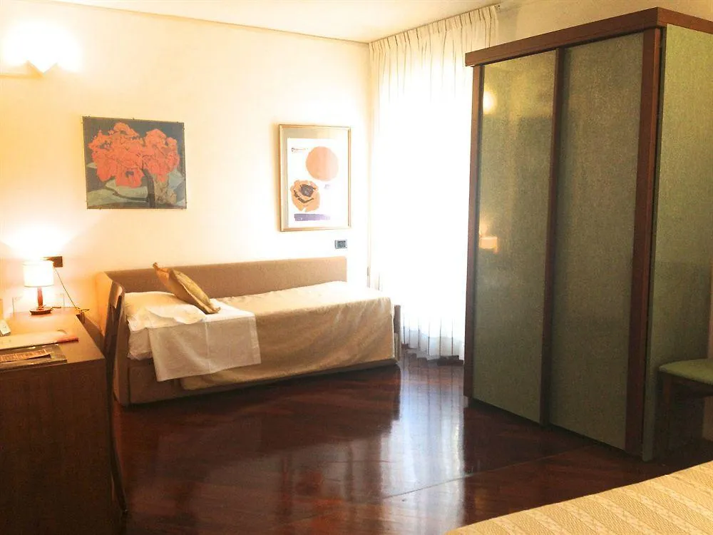 Hotel Degli Oleandri Sirmione